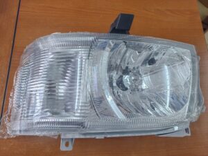TOYOTA HAICE HEADLIGHT LAMP LEFT HAND SIDE (P/N0 20B094052B)NEW