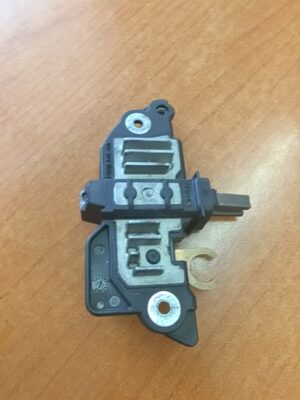 MERCEDES BENZ REGULATOR BOSCH (P/NO: 463379SP)