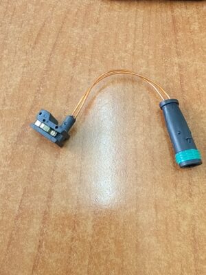 MERCEDEZ BENZ SPRINTER BRAKE PAD SENSOR NEW (P/NO:40408)